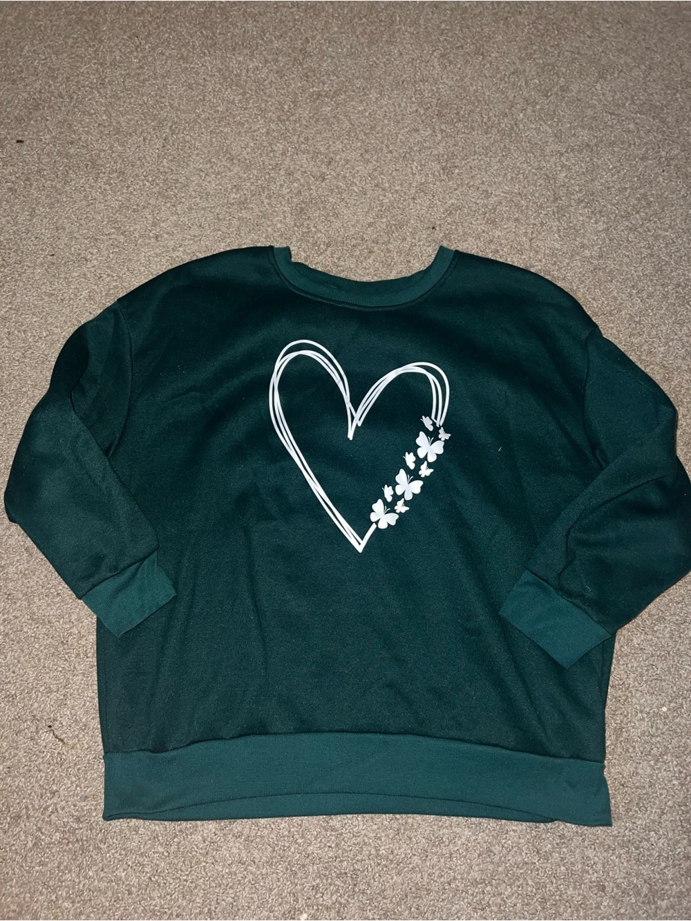 Dark Green Heart Graphic Women's Sweatshirt